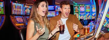 Pengguna memasang taruhan dengan mudah di perangkat mobile di satelittogel